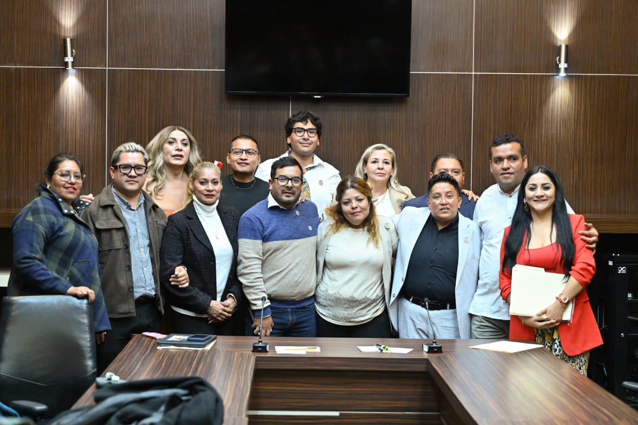 Respalda Esmeralda Navarro a directora del Hospital de Alta Especialidad de Zumpango