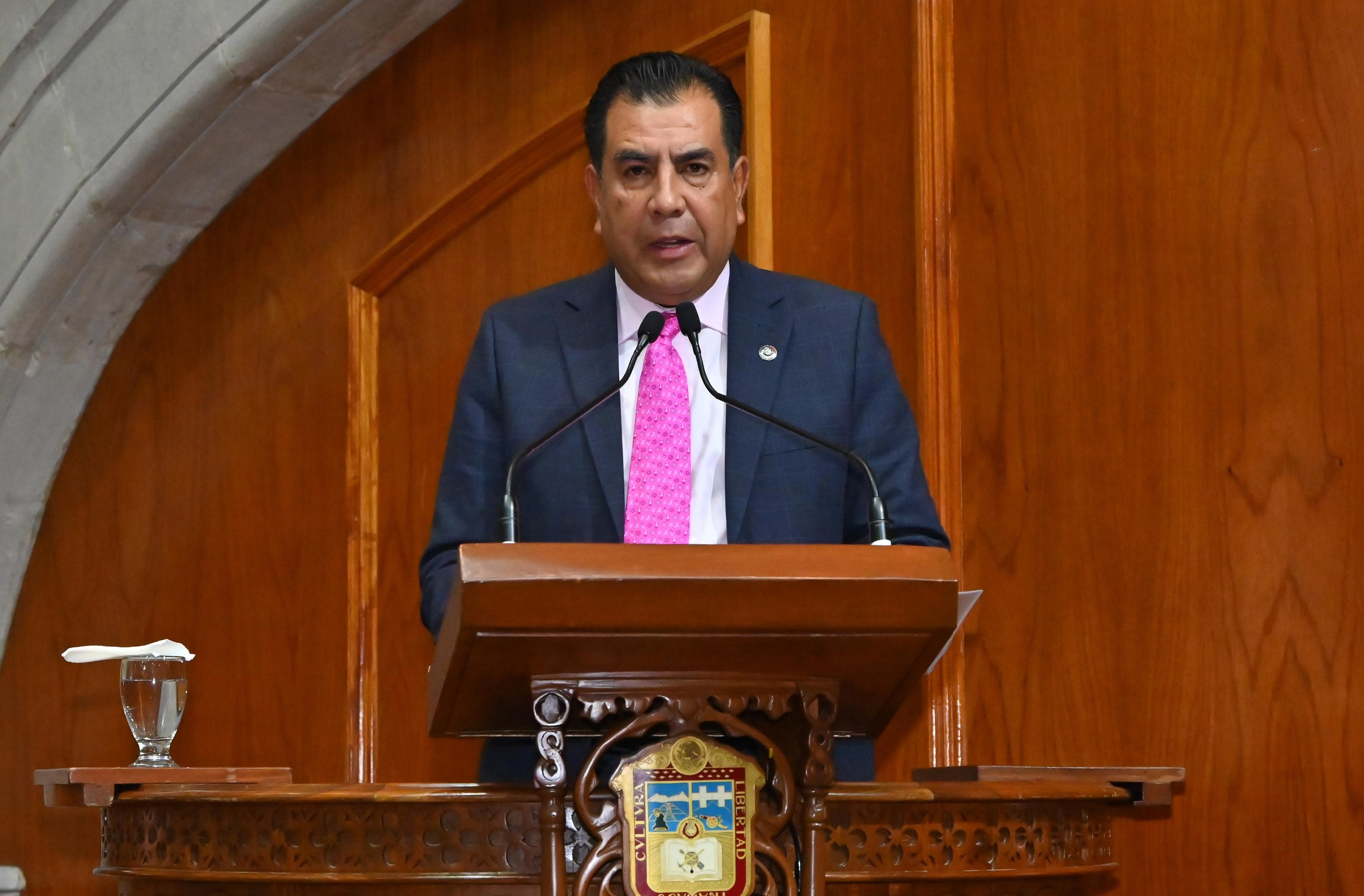 Propone Javier Cruz regular la gestación subrogada altruista en Edomex